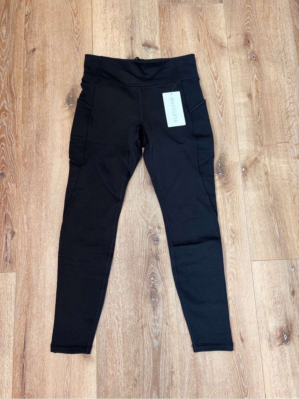 Athleta Altitude Edge Stash Tight with side pockets